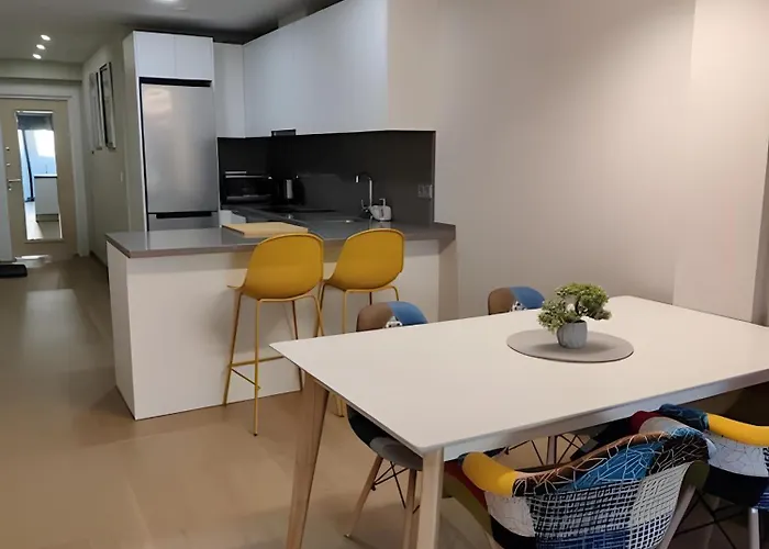 Mit Pool 50m Apartamento *